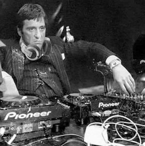 Meet your Posher, Baz